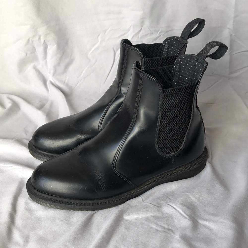 Dr martens leather Chelsea boots